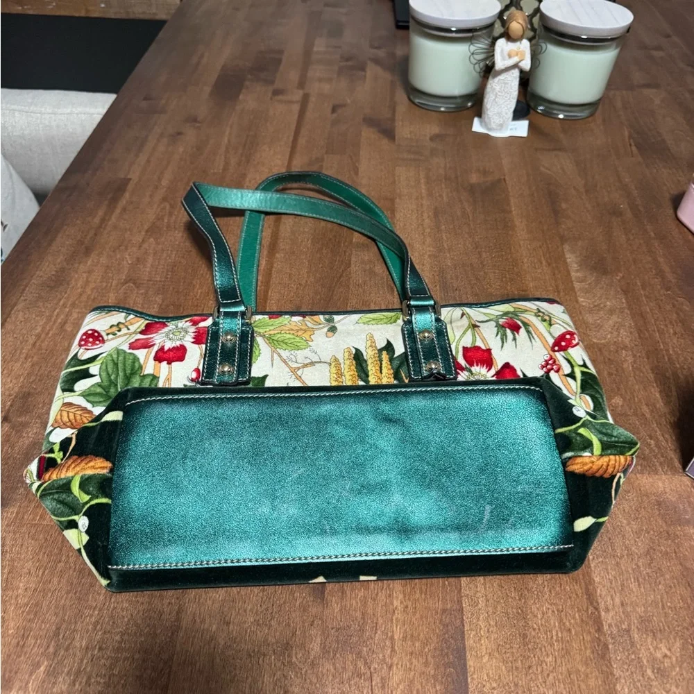 Gucci Flora Holiday Bag - Picture 6 of 6